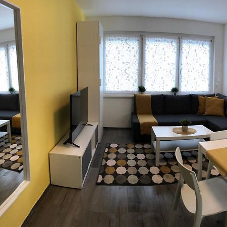 Millenove Apartman Balatonfoeldvar Extérieur photo
